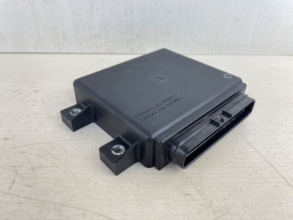 2006 Yamaha 225HP 4 Stroke Engine Control Unit ECU 69J-8591A-31-00 - TESTED