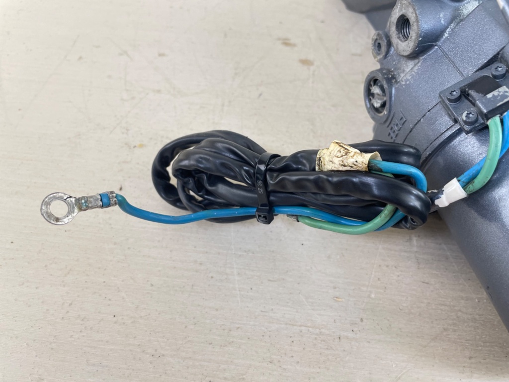 02-18 Yamaha 200 225 250 300 HP 4 Stroke Outboard Power Trim Tilt Unit - Fully Tested