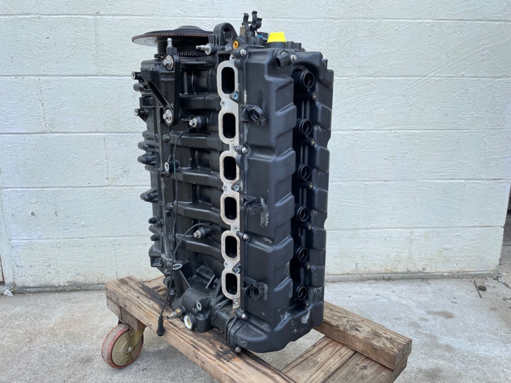 Mercury Verado 200 225 250 275 HP Powerhead Crankcase Assembly 895247A06