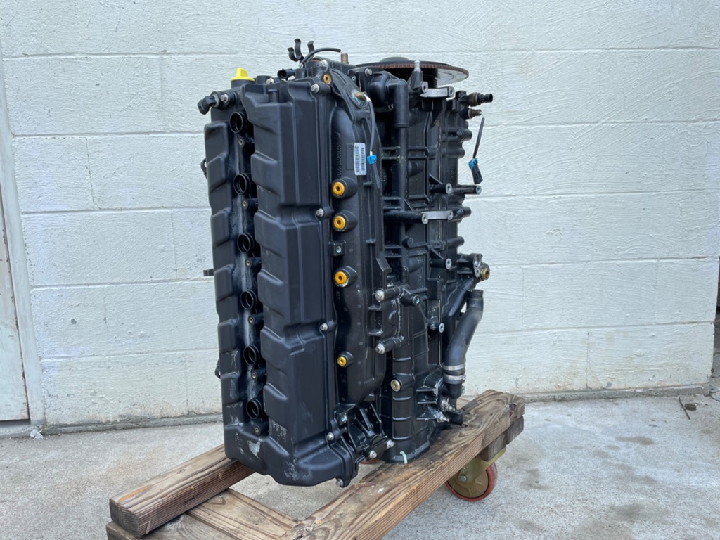 Mercury Verado 200 225 250 275 HP Powerhead Crankcase Assembly 895247A06