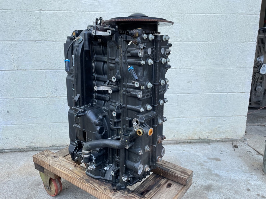 Mercury Verado 200 225 250 275 HP Powerhead Crankcase Assembly 895247A06