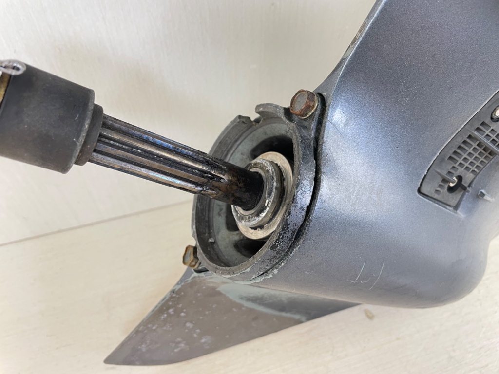 Yamaha 25HP 4 Stroke Outboard 15" Short Lower Unit Gear Case 65W-45300-00-4D