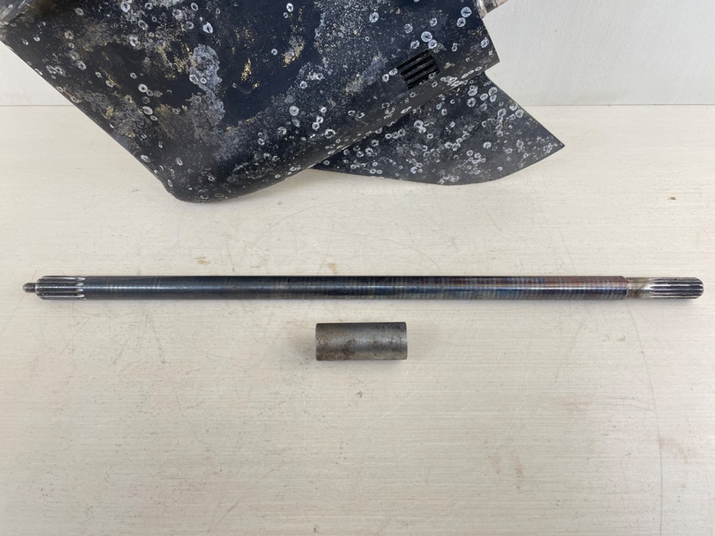 89-1994 Mercury 85 90 120 125 150 HP Force Outboard Lower Unit Gear Case 817925A5