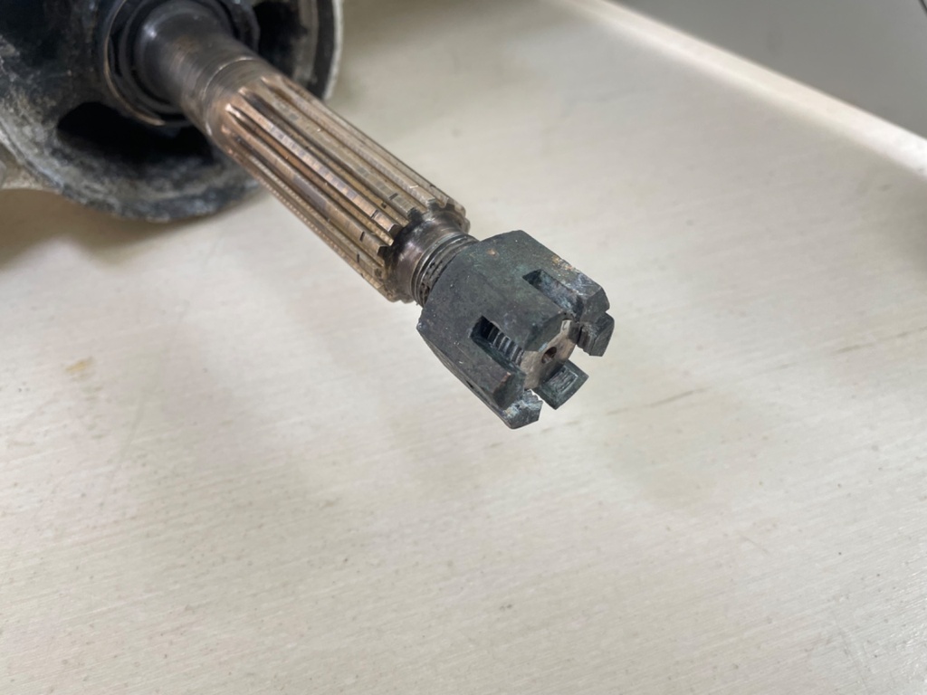 2000 Honda 115 130 HP 4 Stroke Outboard 25" Lower Unit Gear Case RH 41100-ZW5-810ZA