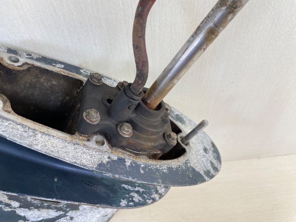 Johnson Evinrude 20 25 30 HP Outboard Short 15" Lower Unit Gear Case 1991-2005