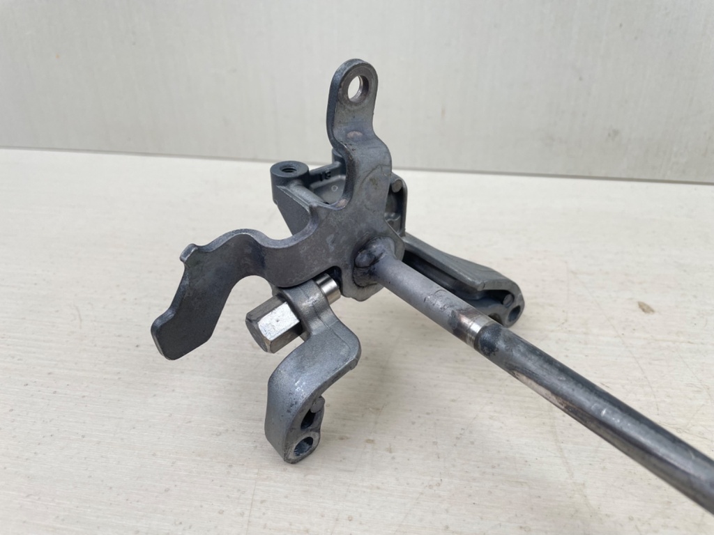 2003 Yamaha 115HP 4 Stroke Outboard 25" XL Shift Shaft 68V-44120-30-00