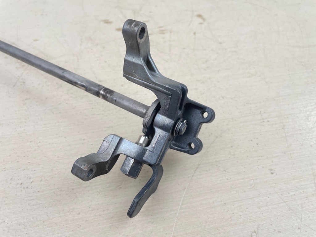 2003 Yamaha 115HP 4 Stroke Outboard 25" XL Shift Shaft 68V-44120-30-00