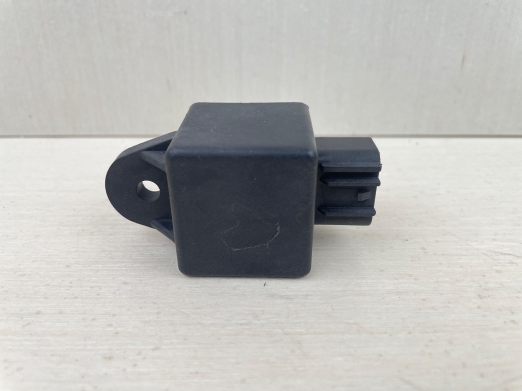 2003 Yamaha 115HP 4 Stroke Outboard Relay Assembly 68V-81950-00-00