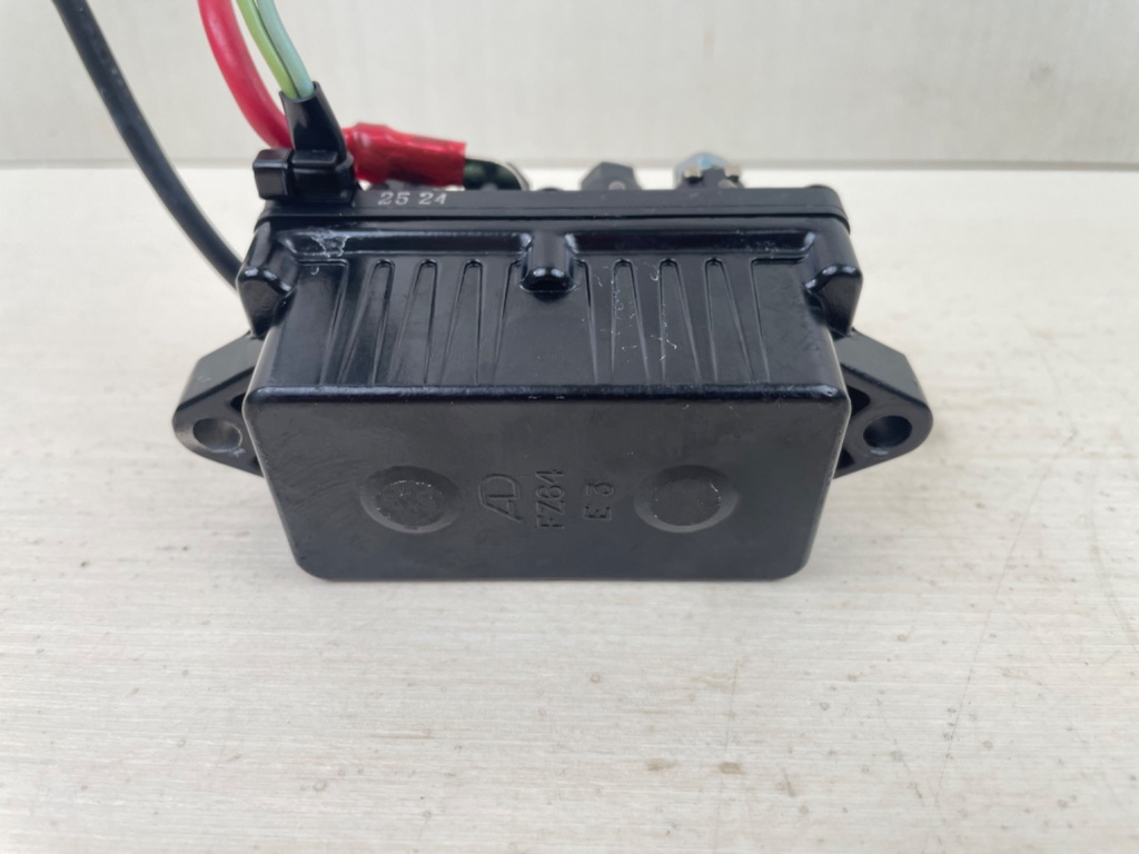 2003 Yamaha F115 115HP 4 Stroke Outboard Trim Tilt Relay 68V-8195B-01-00