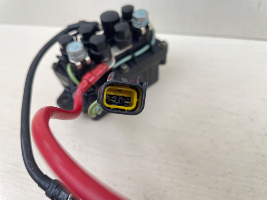 2003 Yamaha F115 115HP 4 Stroke Outboard Trim Tilt Relay 68V-8195B-01-00