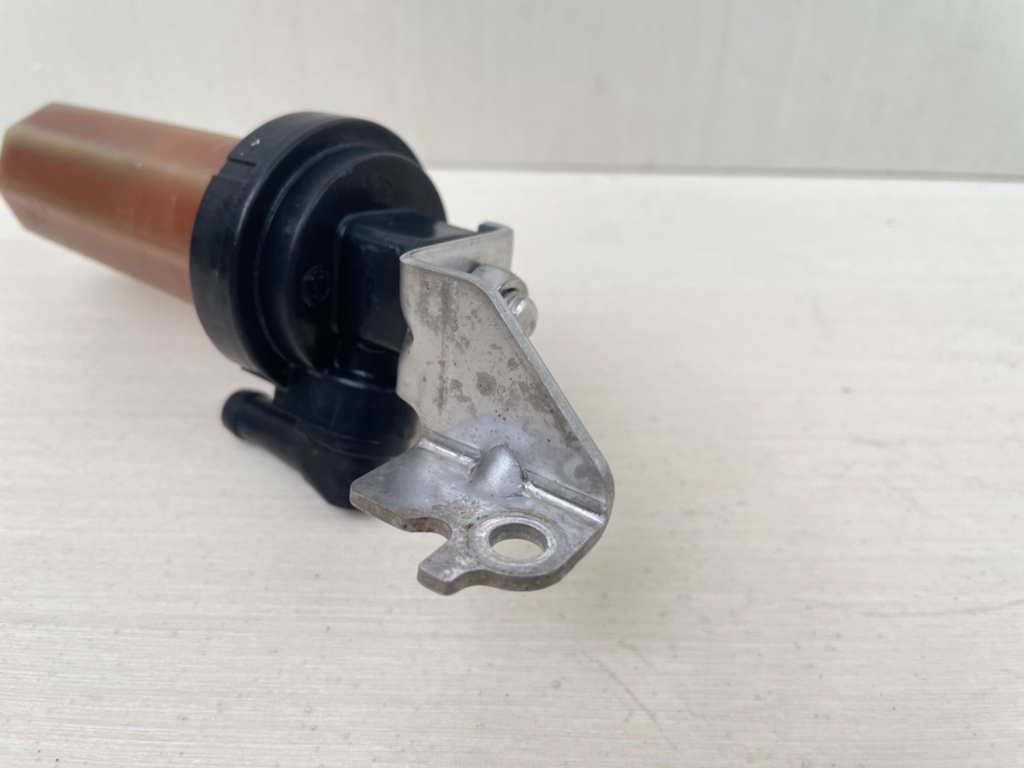 2003 Yamaha 115HP F115 Outboard Fuel Filter Assembly 68V-24560-01-00