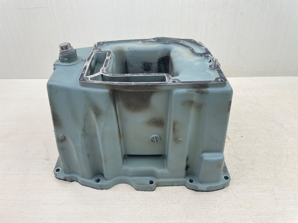 2003 Yamaha F115 115HP 4 Stroke Outboard Oil Pan 67F-15311-00-5B