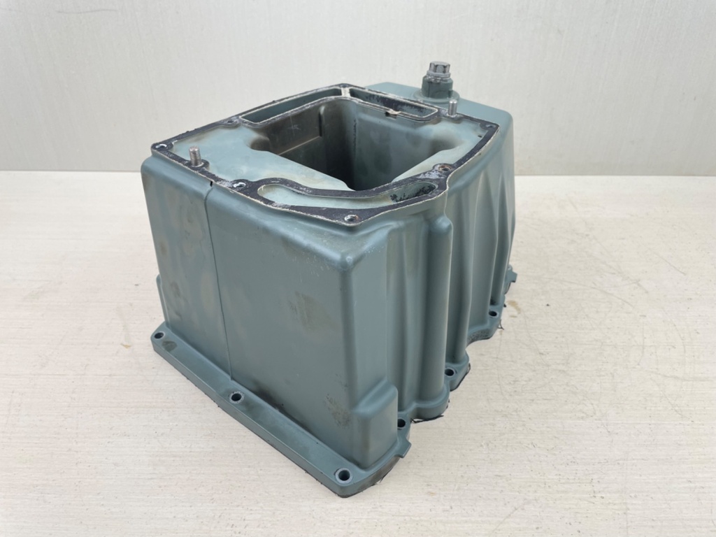 2003 Yamaha F115 115HP 4 Stroke Outboard Oil Pan 67F-15311-00-5B