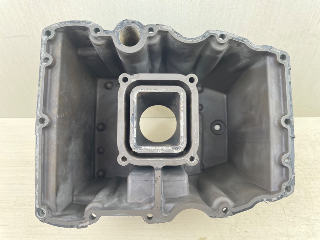 2003 Yamaha F115 115HP 4 Stroke Outboard Oil Pan 67F-15311-00-5B