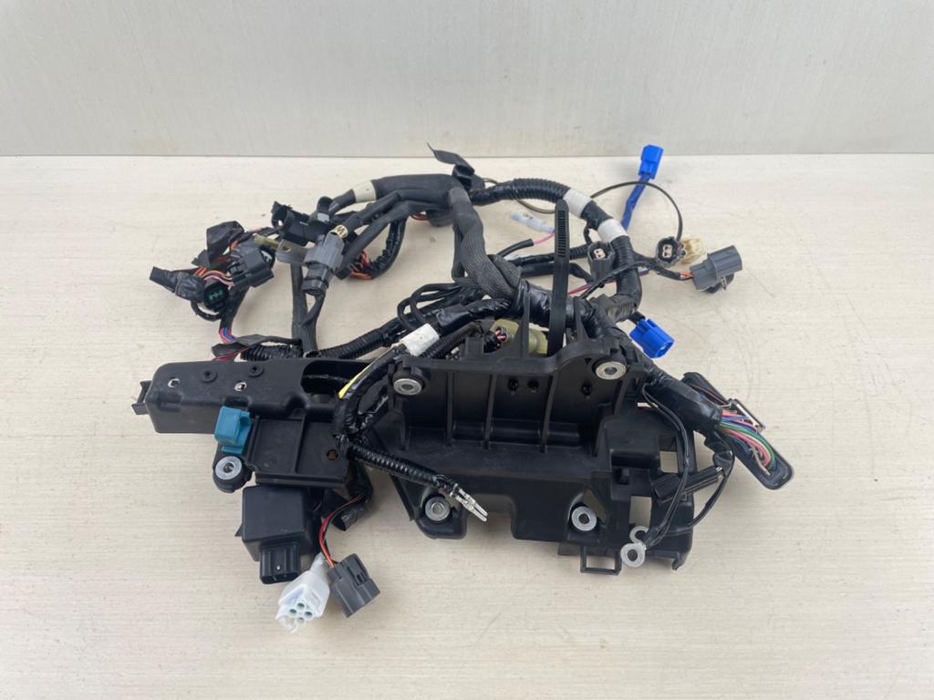 2006-2011 Yamaha 115HP 4 Stroke Outboard Engine Wire Harness 68V-82590-50-00