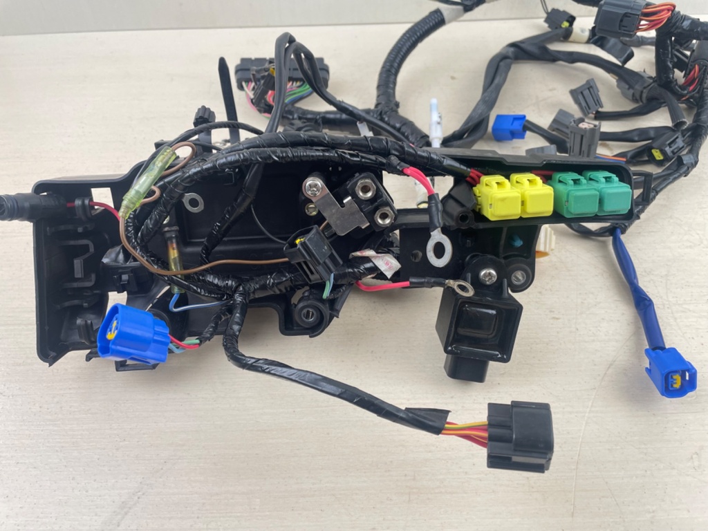 2006-2011 Yamaha 115HP 4 Stroke Outboard Engine Wire Harness 68V-82590-50-00