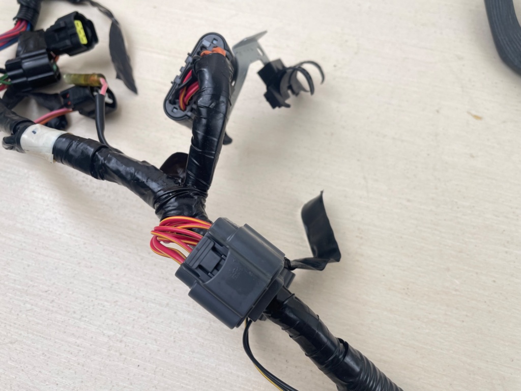 2006-2011 Yamaha 115HP 4 Stroke Outboard Engine Wire Harness 68V-82590-50-00