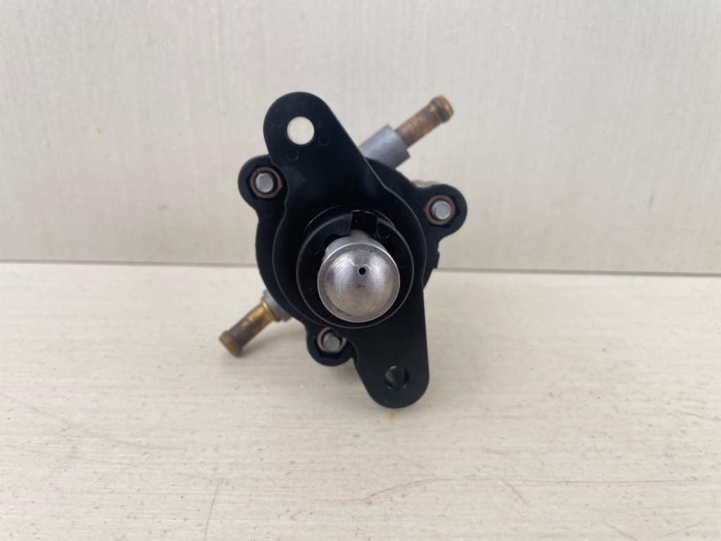 2007 Yamaha 115HP 4 Stroke Outboard Fuel Pump Assembly 68V-24410-00-00