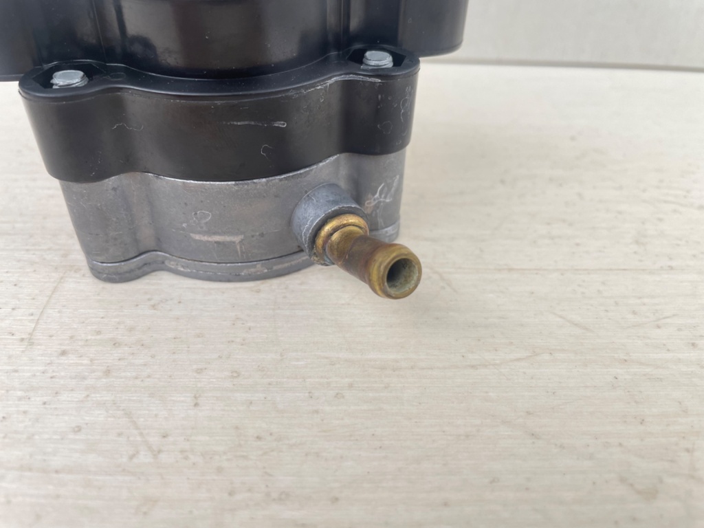 2007 Yamaha 115HP 4 Stroke Outboard Fuel Pump Assembly 68V-24410-00-00