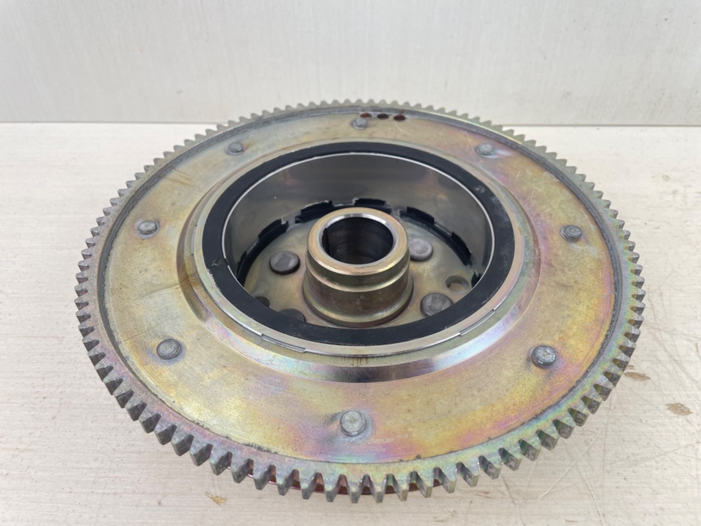 2000-2014 Yamaha 115HP 4 Stroke Outboard Rotor Flywheel 68V-81450-00-00