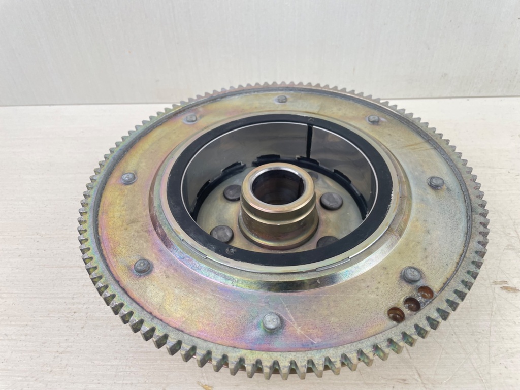 2000-2014 Yamaha 115HP 4 Stroke Outboard Rotor Flywheel 68V-81450-00-00