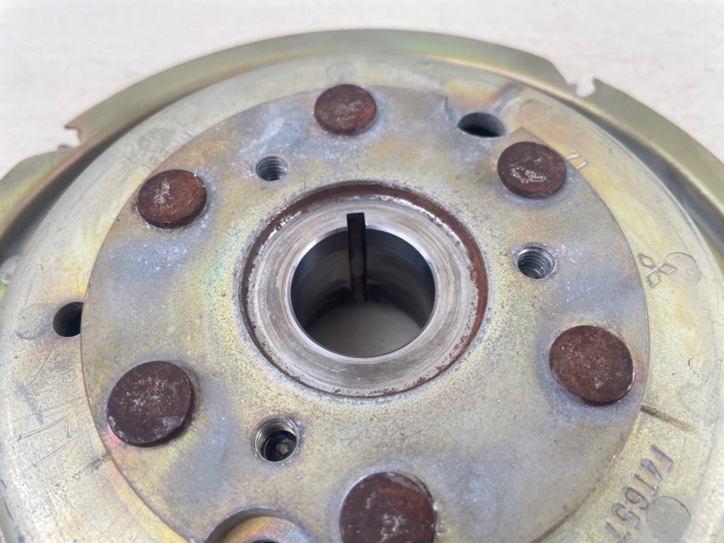 2000-2014 Yamaha 115HP 4 Stroke Outboard Rotor Flywheel 68V-81450-00-00