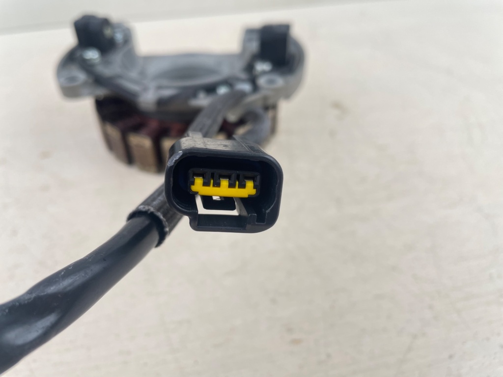 Yamaha 115HP 4 Stroke Outboard Stator Base Coil Pulser Assembly 68V-81460-00-00