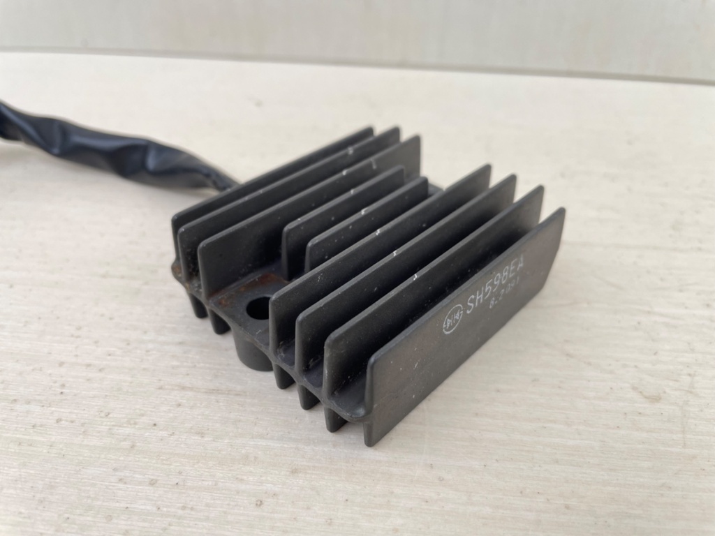 2004+ Honda 25 30 HP 4 Stroke Outboard Rectifier Regulator 31750-ZW2-F01