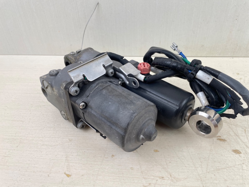 Honda 4 Stroke Outboard 25 30 HP Power Trim Unit Assembly 56000-ZW2-F17