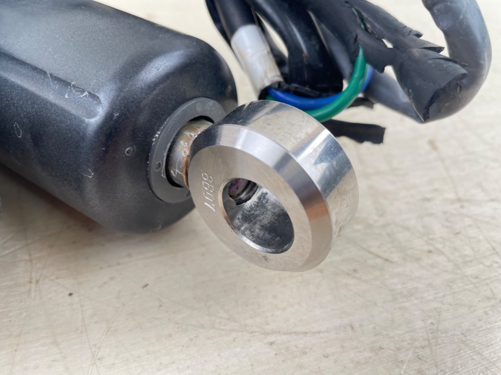 Honda 4 Stroke Outboard 25 30 HP Power Trim Unit Assembly 56000-ZW2-F17