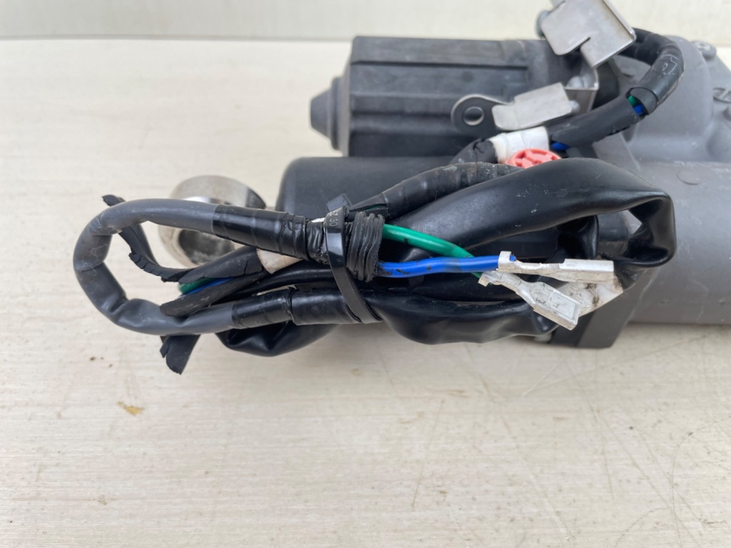 Honda 4 Stroke Outboard 25 30 HP Power Trim Unit Assembly 56000-ZW2-F17