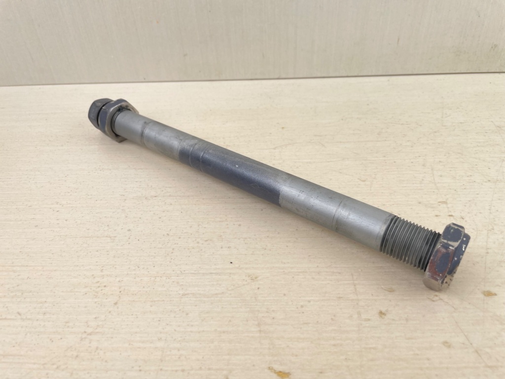 63D-43131-00-00 Yamaha 1995 - 2005 40 - 50 HP 4 Stroke Outboard Tilt Tube Bolt Clamp Bracket