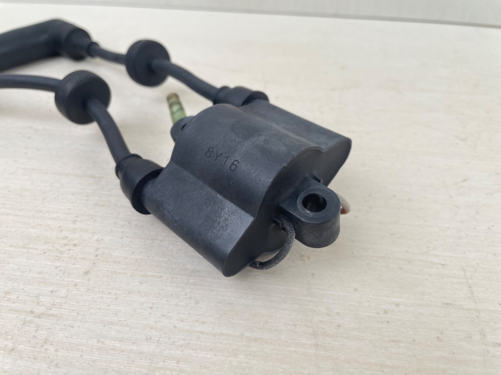 2005 Yamaha 25HP 4 Stroke Outboard Ignition Coil 65W-85570-01-00