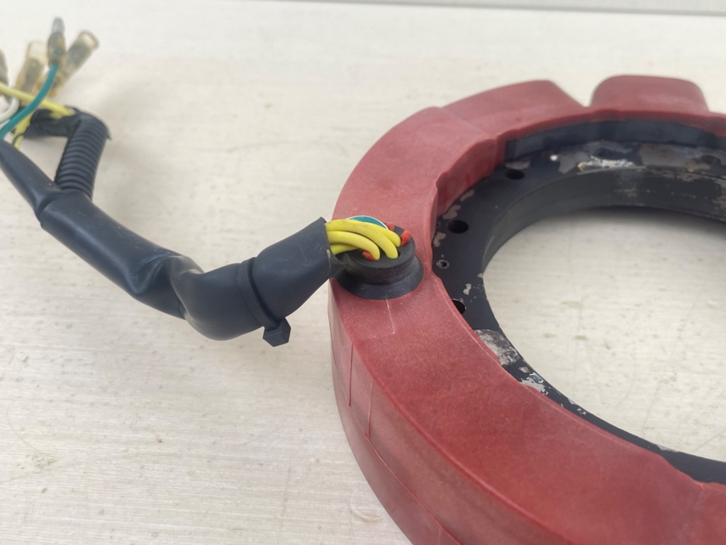 1998-08 Yamaha 25 30 40 HP 4 Stroke Outboard Stator Assembly 65W-85510-10-00