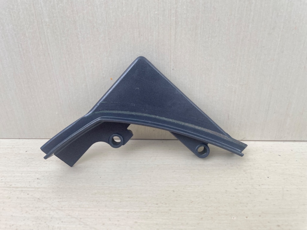 1998 Yamaha 25HP 4 Stroke Outboard Cable Cover Plate 65W-42738-00-4D