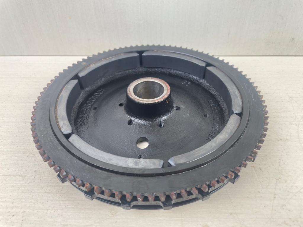 1998 Yamaha 25HP 4 Stroke Outboard Rotor Flywheel 65W-85550-00-00