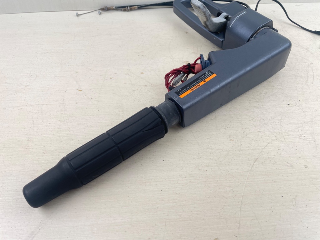 1998 Yamaha 25HP 4 Stroke Outboard Tiller Handle Steering Assembly 65W-W0084-00-4D
