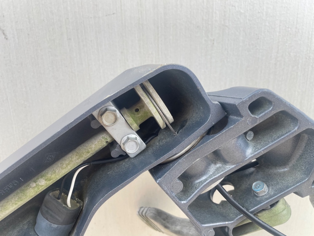 1998 Yamaha 25HP 4 Stroke Outboard Tiller Handle Steering Assembly 65W-W0084-00-4D