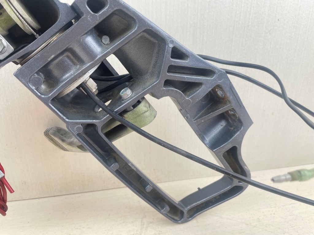 1998 Yamaha 25HP 4 Stroke Outboard Tiller Handle Steering Assembly 65W-W0084-00-4D