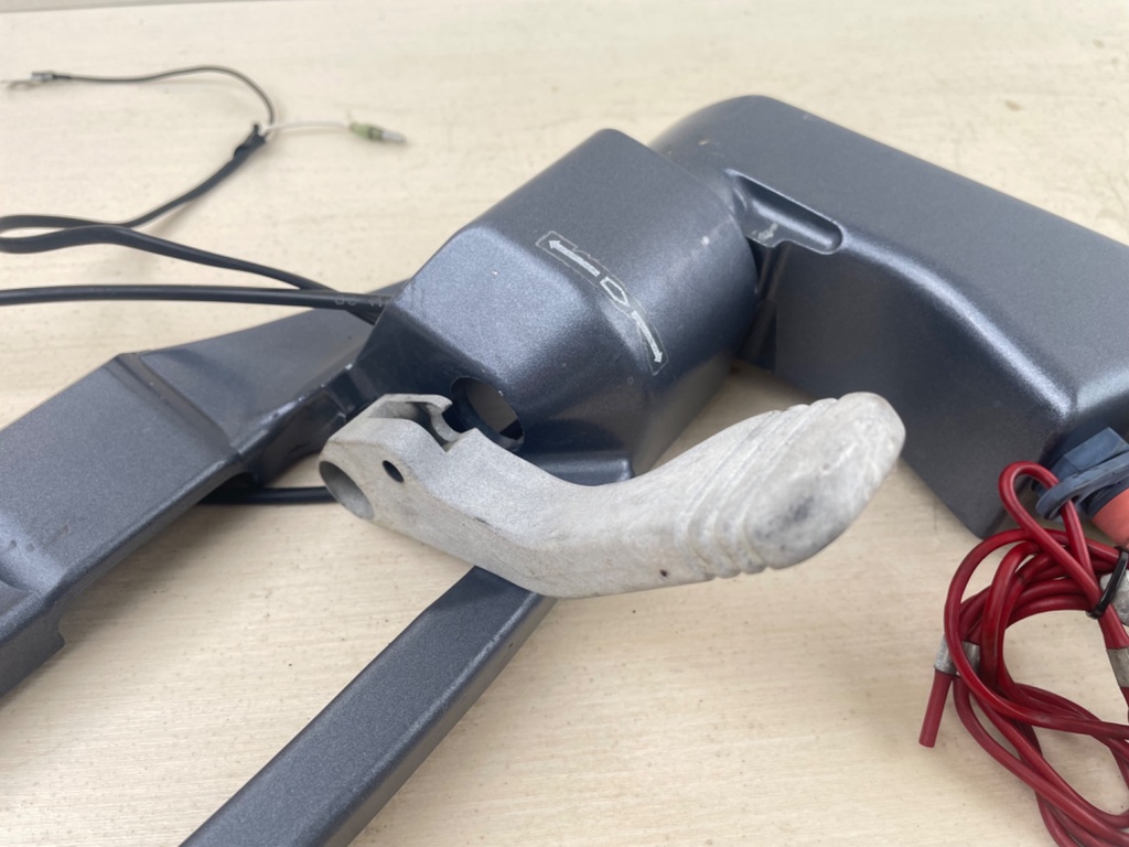 1998 Yamaha 25HP 4 Stroke Outboard Tiller Handle Steering Assembly 65W-W0084-00-4D