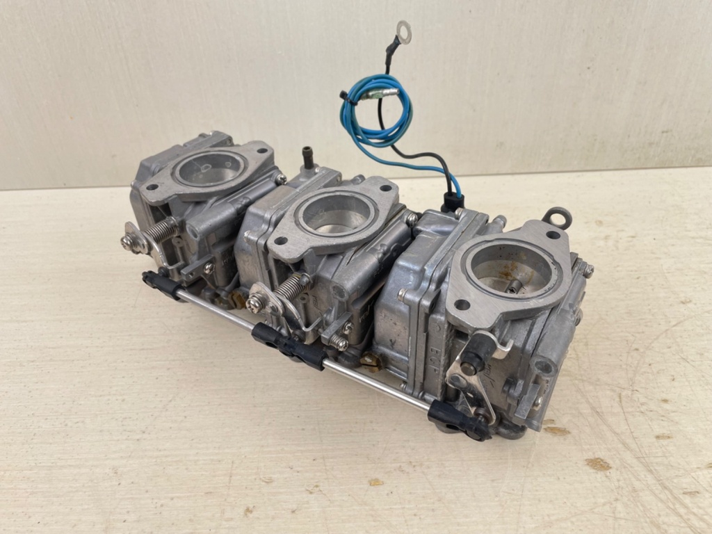 2008 Yamaha 70HP 2 Stroke Outboard Carburetor Set Bottom Top Middle 1 2 3