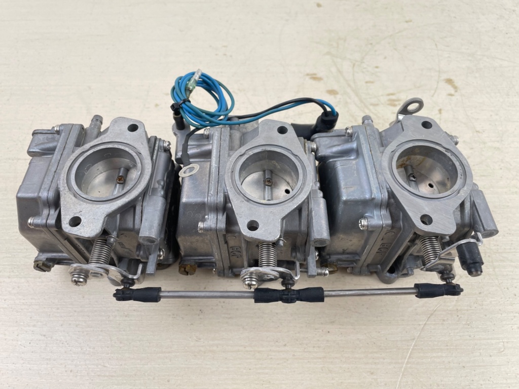 2008 Yamaha 70HP 2 Stroke Outboard Carburetor Set Bottom Top Middle 1 2 3