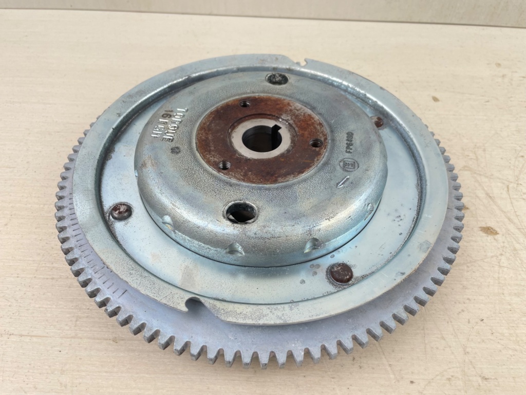 2008 Yamaha 70HP 2 Stroke Outboard Flywheel Rotor Assembly 6H2-85550-00-00