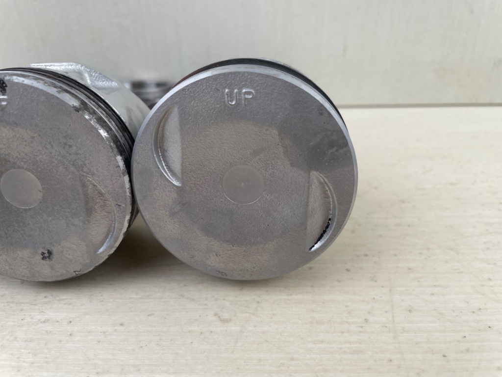 1999 Yamaha 50HP 4 Stroke Outboard Piston & Connecting Rod Set 62Y-11631-00-96