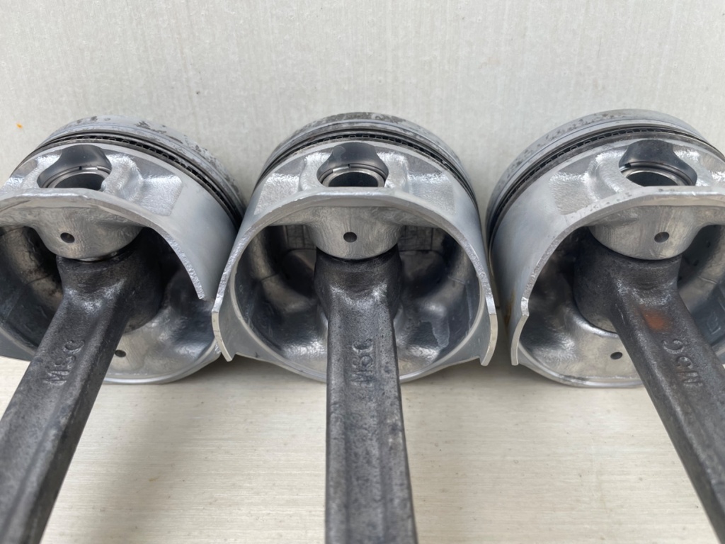 1999 Yamaha 50HP 4 Stroke Outboard Piston & Connecting Rod Set 62Y-11631-00-96