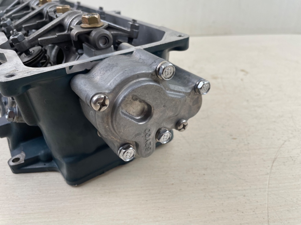 96-2004 Yamaha 50HP 4 Stroke Outboard Cylinder Head 64J-W009A-01-1S