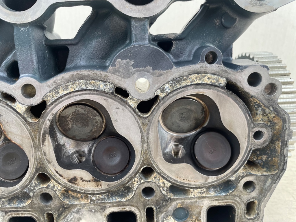 96-2004 Yamaha 50HP 4 Stroke Outboard Cylinder Head 64J-W009A-01-1S