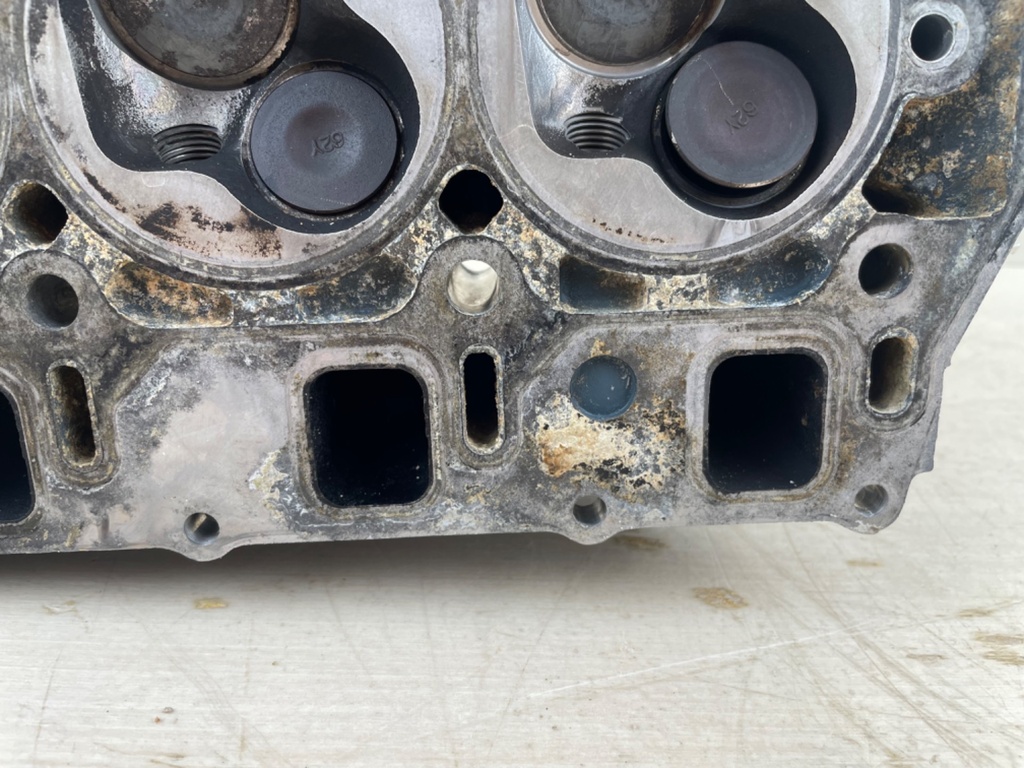 96-2004 Yamaha 50HP 4 Stroke Outboard Cylinder Head 64J-W009A-01-1S