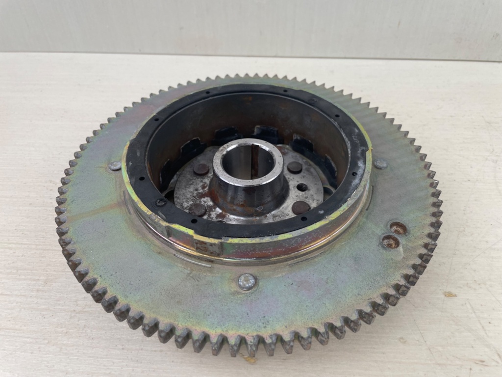 2000 Yamaha 40 50 HP Flywheel Rotor Assembly 62Y-85550-01-00