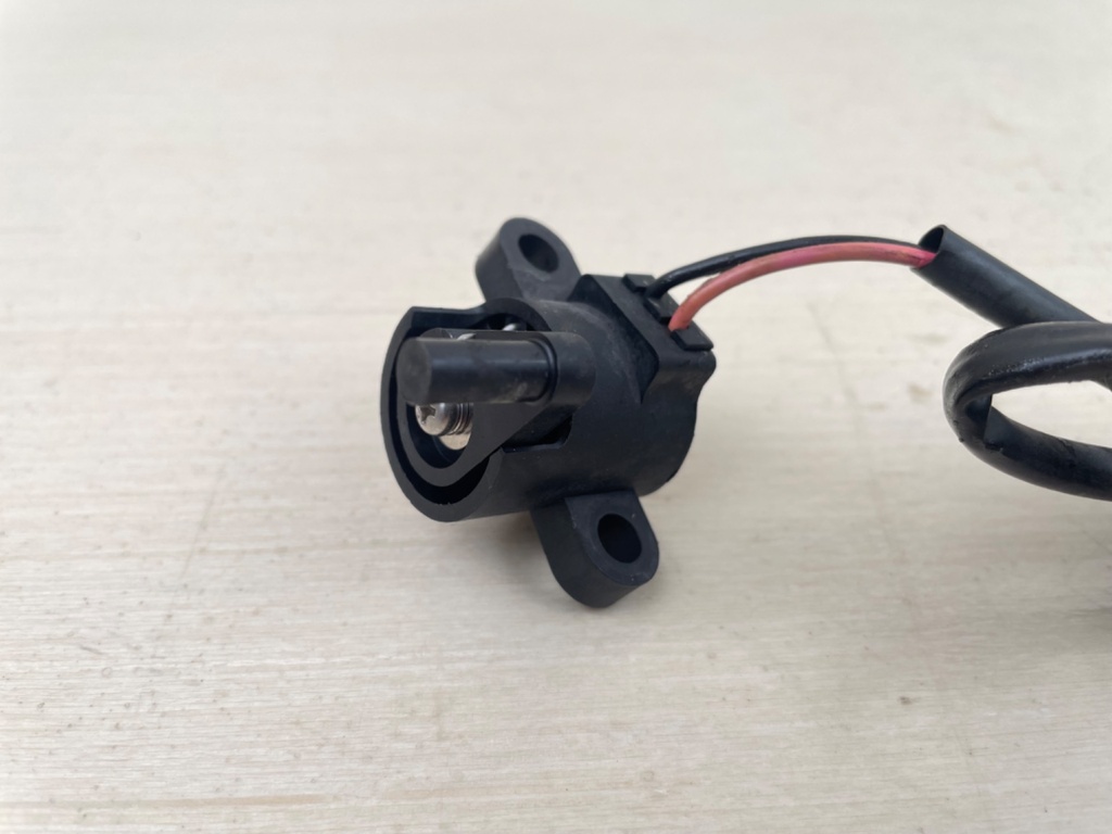 Yamaha Outboard Trim Sender Sending Unit Sensor 64E-83672-02-00